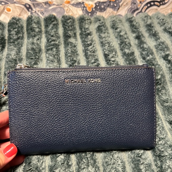 Michael Kors Navy Leather Pouch - Picture 1 of 9